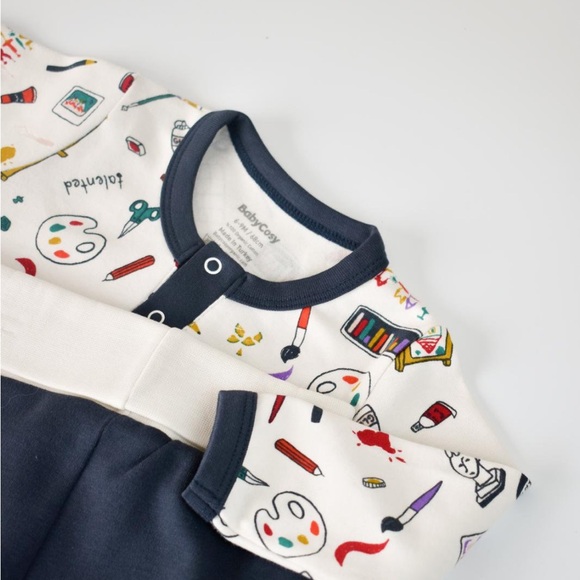 Organic Comfort Meets Adorable Design: 2-Piece Little People Set - Picture 2 of 8